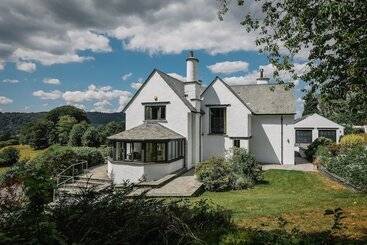 آپارتمان‌های توریست‌ها Cherry Trees