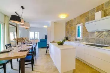 Turistihuoneistot Villa Eni