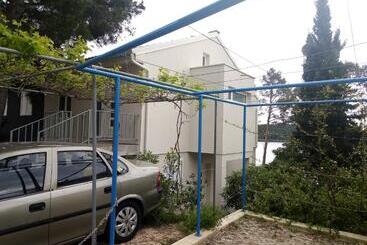 Ferienwohnungen Studio Tina2683