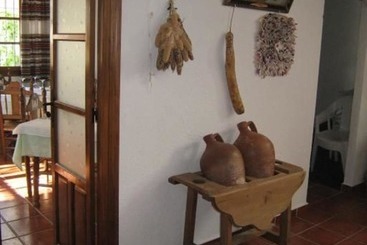 ツーリストアパートメント El Rincón De Yegen  Near Puente De La Tableta