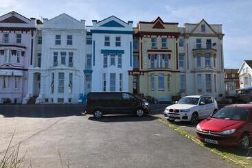 Appartements touristiques Five Way Apartments