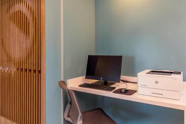 Апарт-отель Element Chelmsford