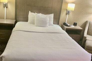 Szálloda Clarion Pointe Wenatchee