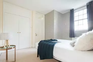 Appartements The Lapis Lounge   Large 3bdr House At River Avon