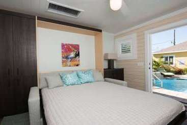 6west Beach Cottages