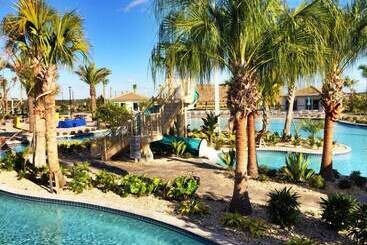 شقق خاصة سياحية Champions Gate #6   The Retreat   8 Bed 5 Baths Villa