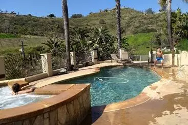 Sunshine Mountain Bed And Breakfast
