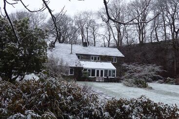 茅舍 Low Jock Scar Country Estate