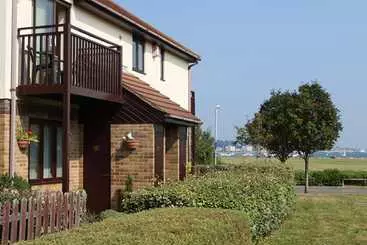 Mökkimajoitus Flutes, Poole