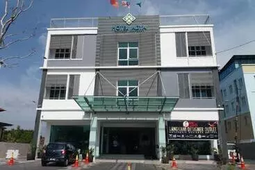 Adya Hotel Chenang