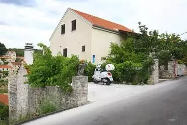 Appartements touristiques Apartments Boro