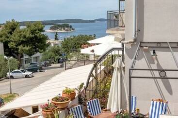 Turista apartmanok Villa Mili