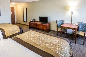 בית מלון כפרי Comfort Inn