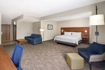 בית מלון כפרי Holiday Inn Express Statesboro, An Ihg