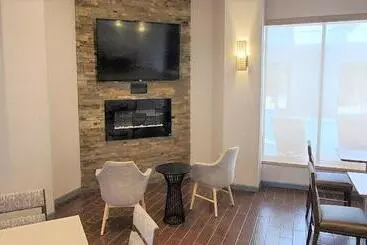 هتل Holiday Inn Staunton Conference Center, An Ihg