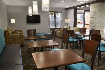 فندق Kinder Express Near Coushatta Resort