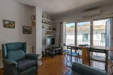 Turistihuoneistot Family Flat With Parking Near Beach