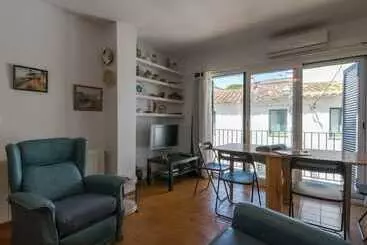 Apartamentos turísticos Family Flat With Parking Near Beach