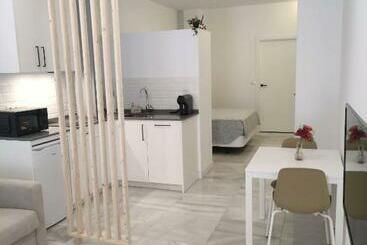 ツーリストアパートメント Resolana Suites