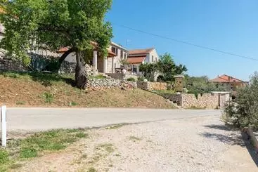 Turistihuoneistot Luxury Apartment Ladovina