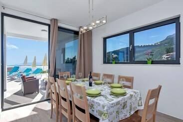 דירות לתיירים Villa Maslina