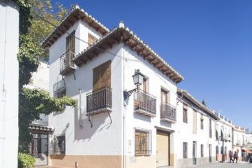 آپارتمان‌های توریست‌ها Casa La Golondrina   Sacromonte