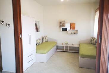 ツーリストアパートメント Aracelia Villas With Private Pool