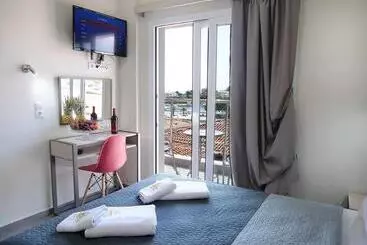 Sunshine Apartments