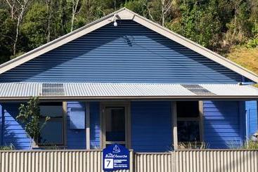 Жильё для туристов The Boat House