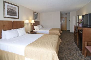 ホテル Clarion Inn Rochester