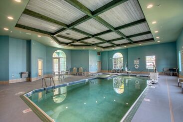 Holiday Inn Express Hotel & Suites Oshkosh State Route 41, An Ihg