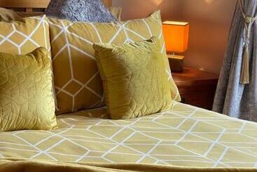 Bed and Breakfast Greenfields Country House