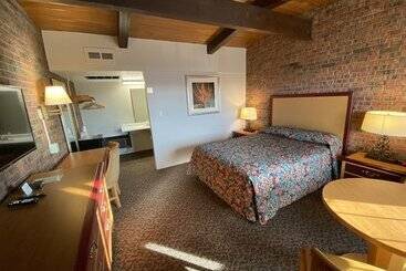 בית מלון כפרי Dunes Inn Alamosa