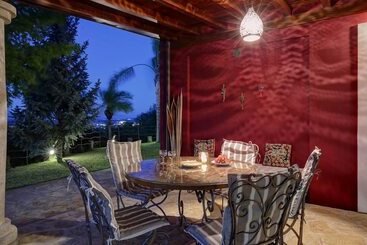 ツーリストアパートメント Alea Resort Villas