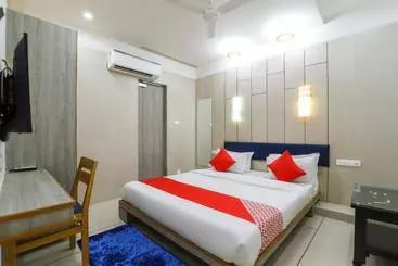 Hotel Capital O 64343  Blueberry