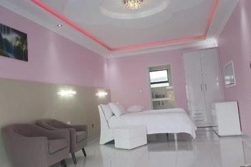 펜션 Louisville Lodge Midrand