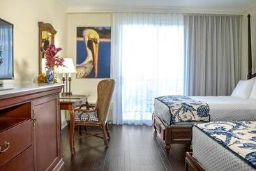 Szálloda Inn At Pelican Bay