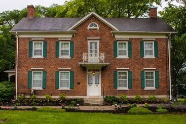Bed and Breakfast Willard Richards Inn