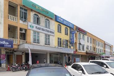 Bluewater Hotel 2 By Oyo Rooms