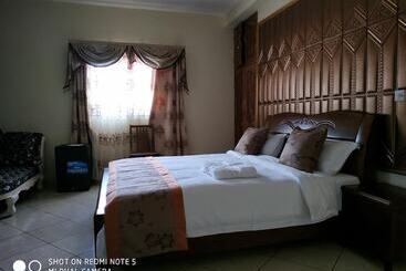 בית מלון כפרי Hôtel Golden House