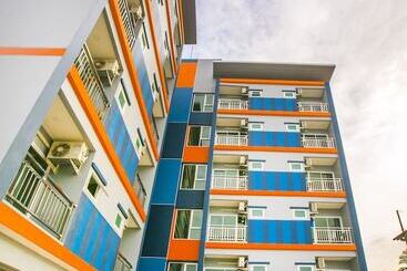 Hotel Thawan Apartment
