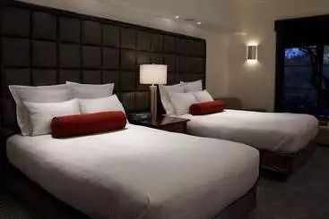 Отель Inn On Woodlake