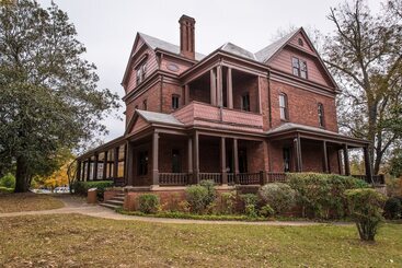 Kellogg Hotel & Conference Center