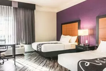 هتل La Quinta By Wyndham Orlando Airport North