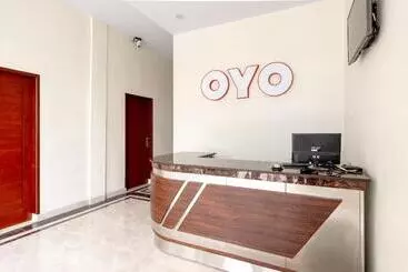 هتل Capital O 1585 Ring Road Residence