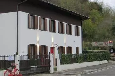 هتل Agriturismo G.gartroz