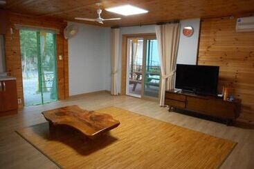 Turist apartmanları Ulsan Daeunsan Sky Pension