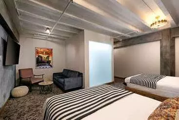 هتل The Wayfarer Downtown La, Tapestry Collection By Hilton