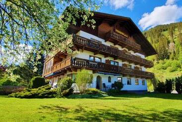 Pension Appartements Via Claudia