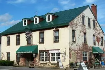 Aamiaismajoitus (B&B) Old Winterport Commercial House